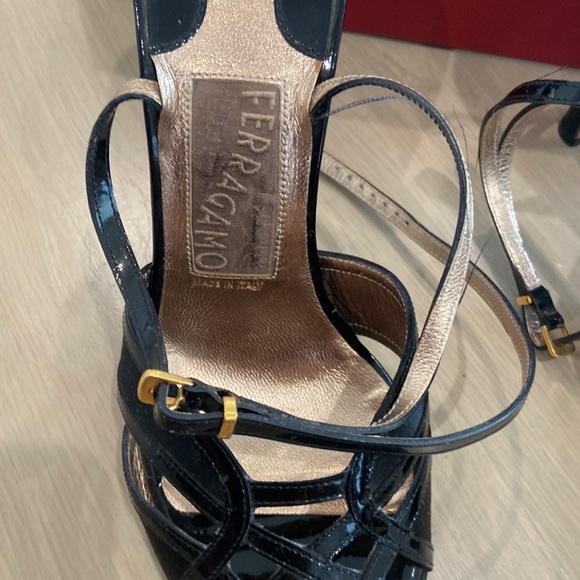 Salvatore Ferragamo - Picture 2 of 6